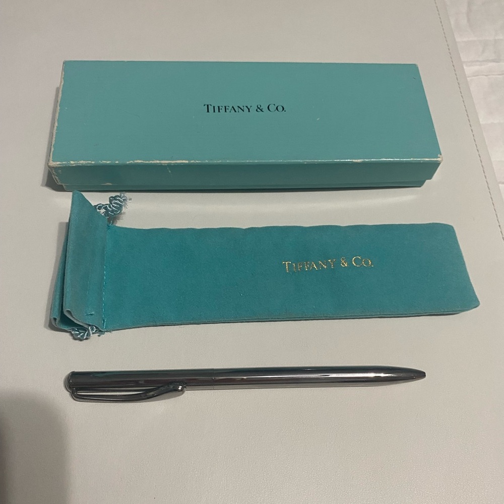 Tiffany & Co. Elsa Peretti Sterling Silver Teardrop Ballpoint Pen